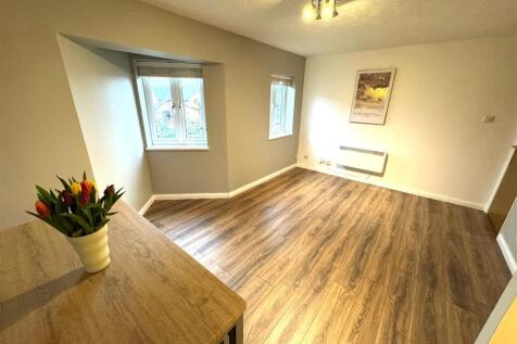 Living Room 5.jpg