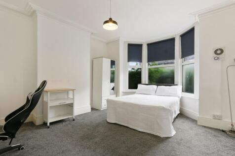 32 Cowlishaw Road, Ecclesall  photo 4