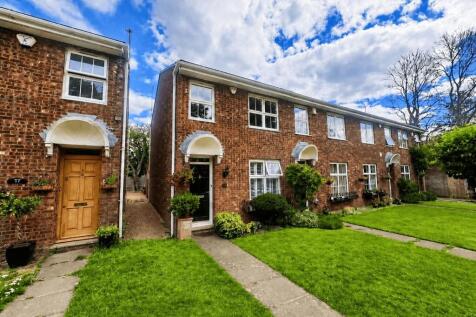 3 bedroom end terrace house