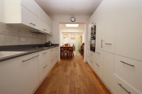 Kitchen/Breakfast Area