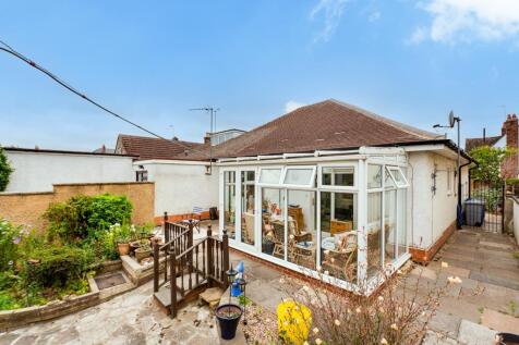 18 Shakespeare Road, Kettering (23 of 23).jpg