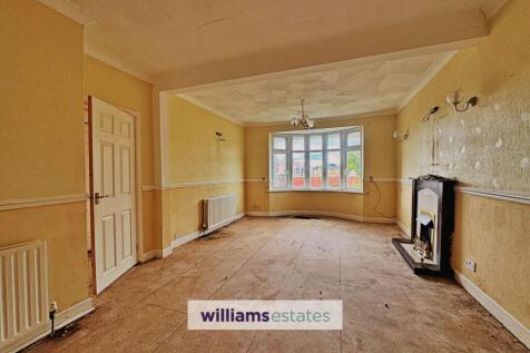 spacious lounge