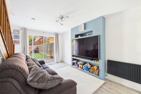 Taylors Ground, Quedgeley, Gloucester, Gloucestershire, GL2 photo 3