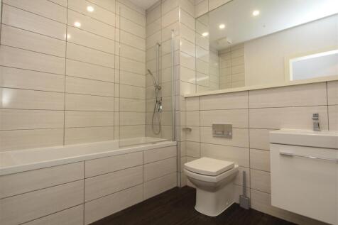 Bathroom.JPG