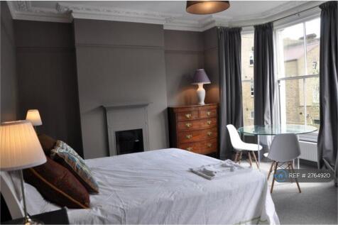 1st Floor Bay Window Large Double Bedroom