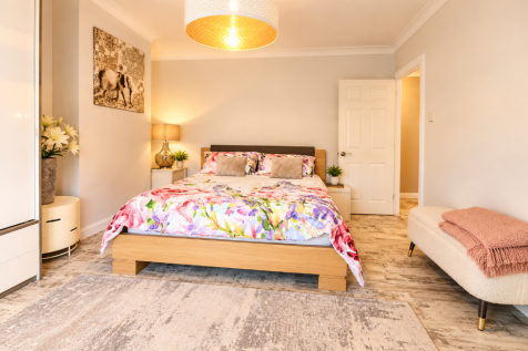 Main bedroom 