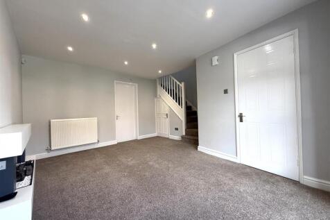 Machin Grove, Gateford, Worksop photo 3