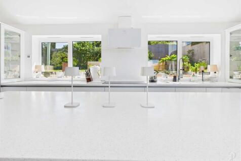 kitchen/family room 5