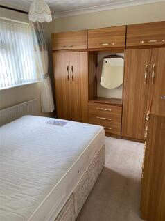 Bedroom no.2 rear double: