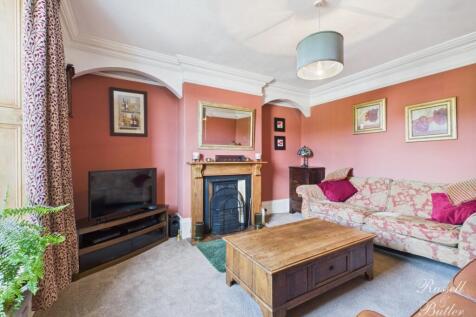 CAM01995G0-PR0357-STILL001