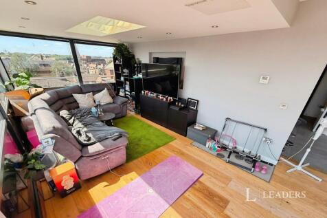 Cathedral View, The Penthouse, Wentworth Street, PE1 photo 4