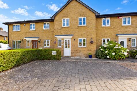 3-bed terraced on Aspen Road, Herne Bay, £1,450/mo