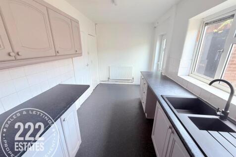 Ambleside Crescent, Warrington photo 4