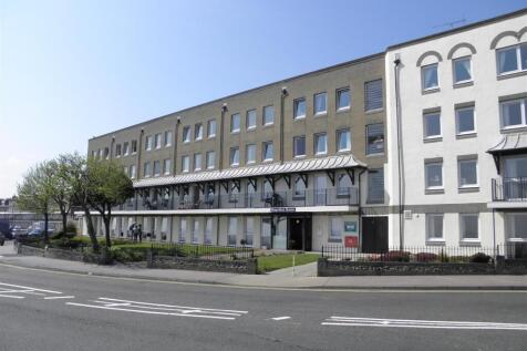 Flat 32, Homefleet House 010.jpg