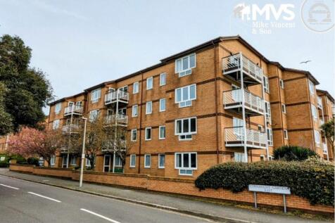 Clacton-on-sea, CO15 - property photo