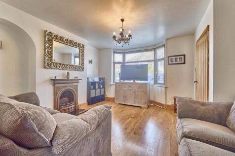 Lounge to front