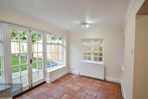 Priests Lane, Shenfield, Brentwood, Essex, CM15 photo 5