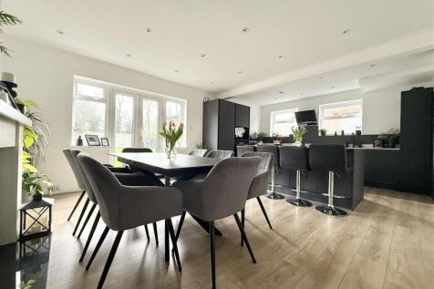 Family Living Kitchen