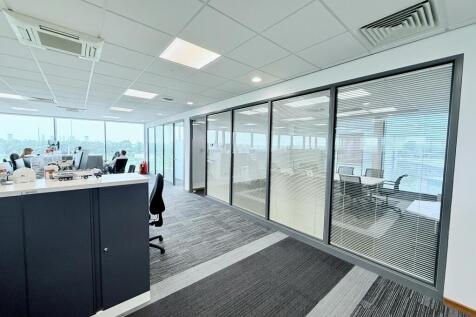 Office to rent Image 6