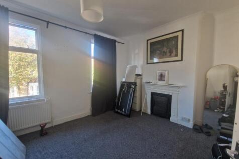 39, Surrey Road, Barking, Barking And Dagenham photo 3