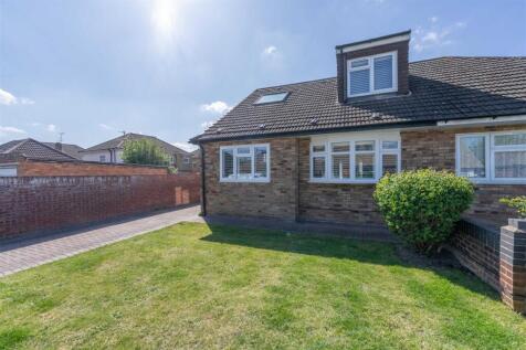 132 Bedfont Close TW14-3.jpg