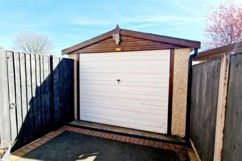 Detached Garage