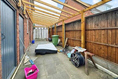 5483e6bc-13 T202511211647.jpg