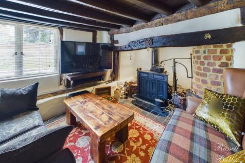 CAM01995G0-PR0081-STILL005