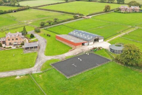 Aerial House Barn &amp; Stables (4).JPG