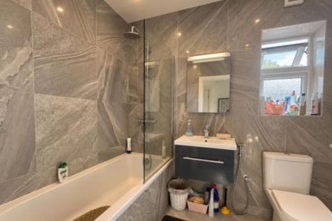 Family Bathroom.PNG