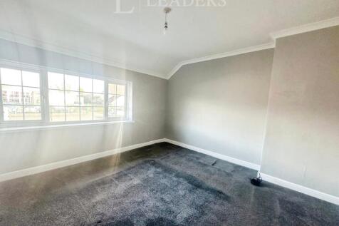 Front Double Bedroom