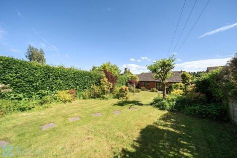 Rear Garden 5.jpg
