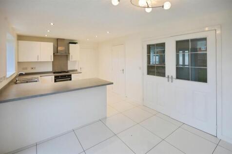 Teasel Close, Sandbach photo 4