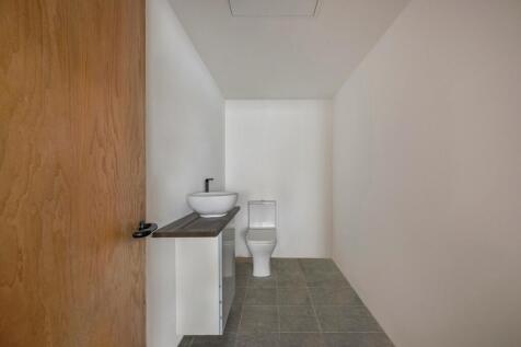 bathroom 5.jpg