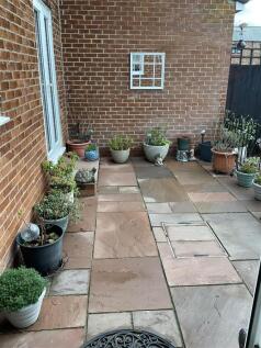 garden 1.jpg