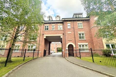 Sale, M33 - property photo