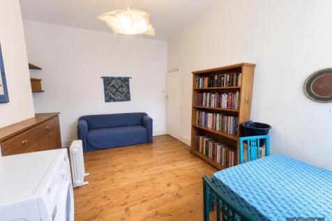 Main property image