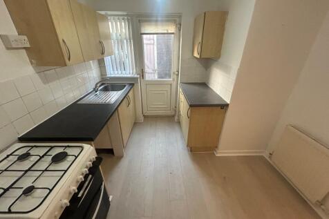 Frodsham Street, L4 photo 5