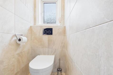 WC: