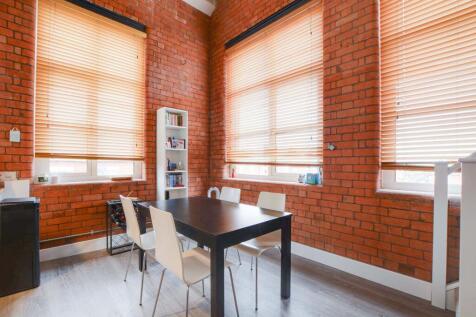 Open Plan Fitted Living Dining Kitchen
