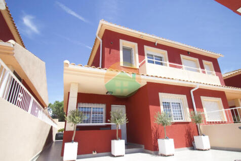 3 Bedroom Semi-Detached For Sale-PIN25-1