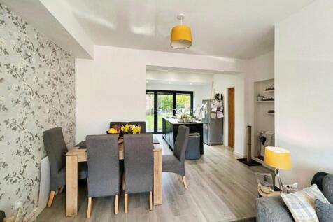 Beeston Grove, Stockport, Greater Manchester, SK3 photo 5