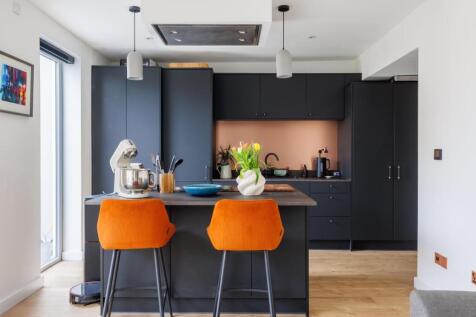 87 Queenshill Road-15.jpg