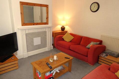 SITTING ROOM 2 MARKETING.JPG