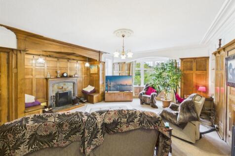Lounge: