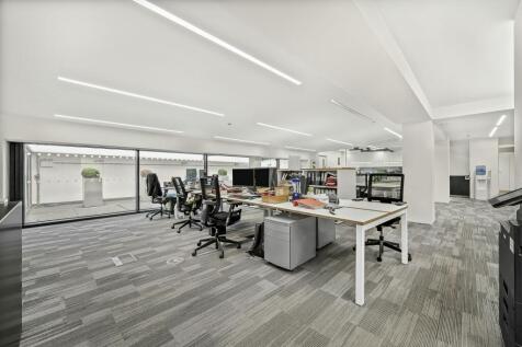 HALL 3.jpg