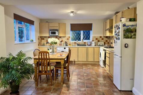Kitchen.jpg