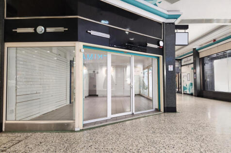 Prime Corner Commercial Unit To Let ¿ Romford T