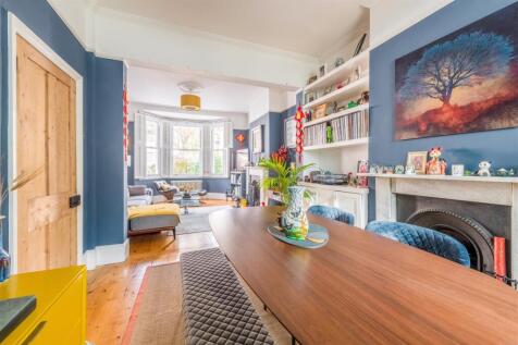 18 Newtown Road-13.jpg