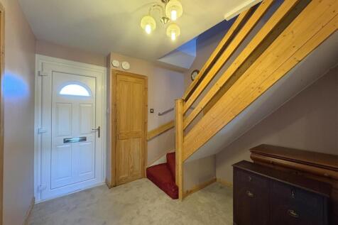EntranceHallwayIMG_0111.jpg